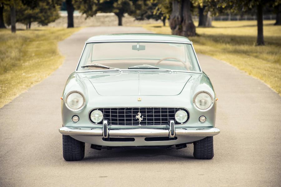  Ferrari 250 GT 2+2 Coupe (Series II) 1961 года  (фото 7 из 13)